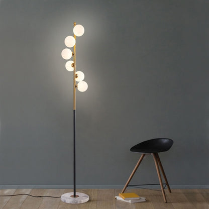 Freestanding lamp with modern Nordic design